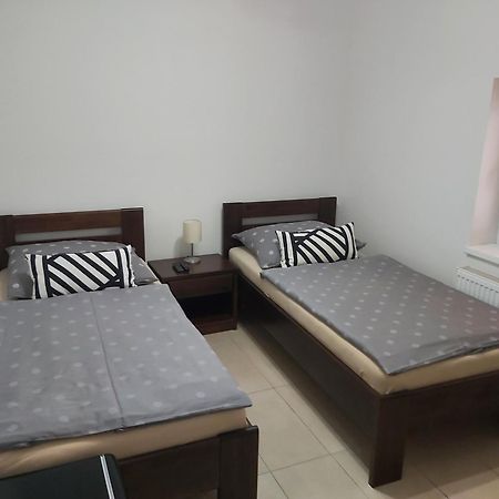 Restauracia-Penzion Altana Ludanice Zimmer foto